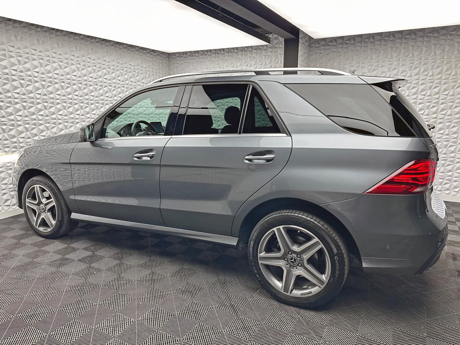 Fahrzeugabbildung Mercedes-Benz GLE 350d 4MATIC/DISTRO/PANORAMA/AHK/360°/ILS/DAB