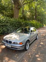 BMW 523i A - - BMW 523 aus 2000