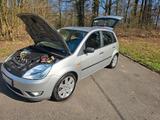 Ford Fiesta V 1,6L Ghia Autom.  - Ford Fiesta aus 2005: 1.6