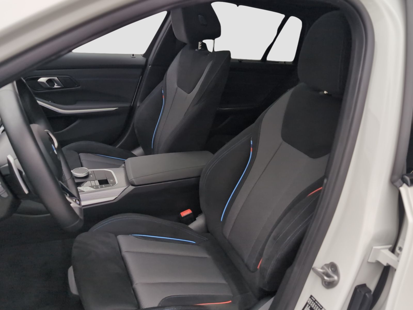 BMW 330 - Bild 8
