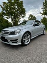Mercedes-Benz C 180 BlueEFFICIENCY ELEGANCE ELEGANCE AMG Line - Mercedes-Benz C 180: Elegance