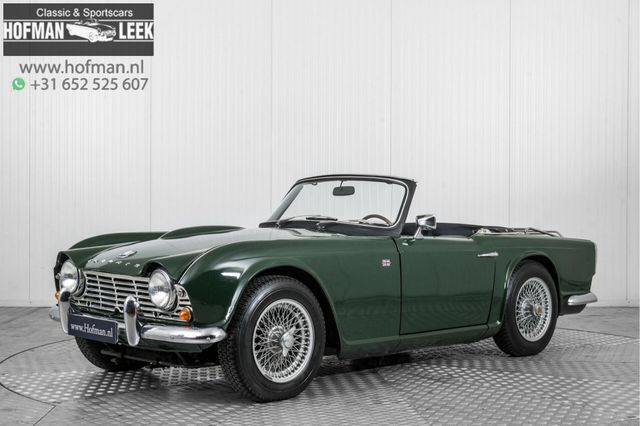 Triumph TR4 .