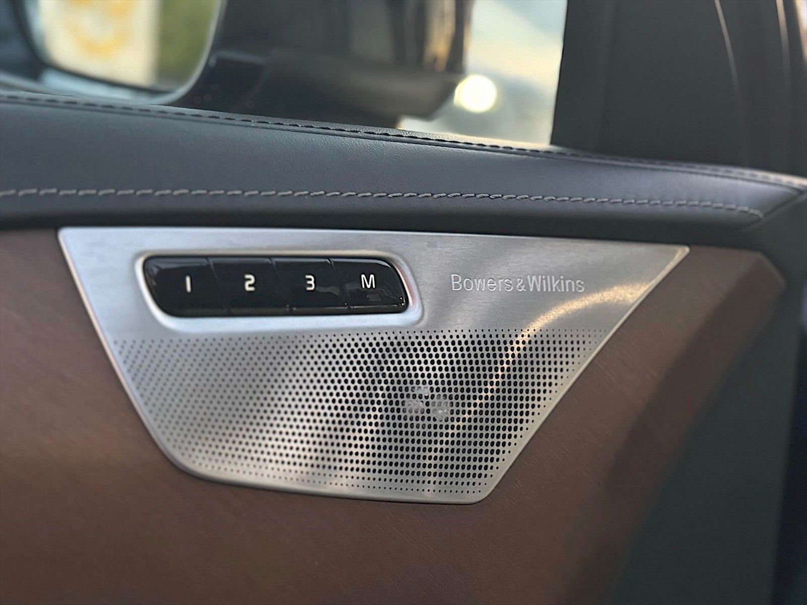 Fahrzeugabbildung Volvo XC90 Inscription T8 Plug-In Hybrid AWD *Pano*LED