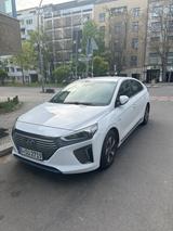 Hyundai IONIQ 1.6l GDI  -HYBRID - - Hyundai IONIQ in Berlin