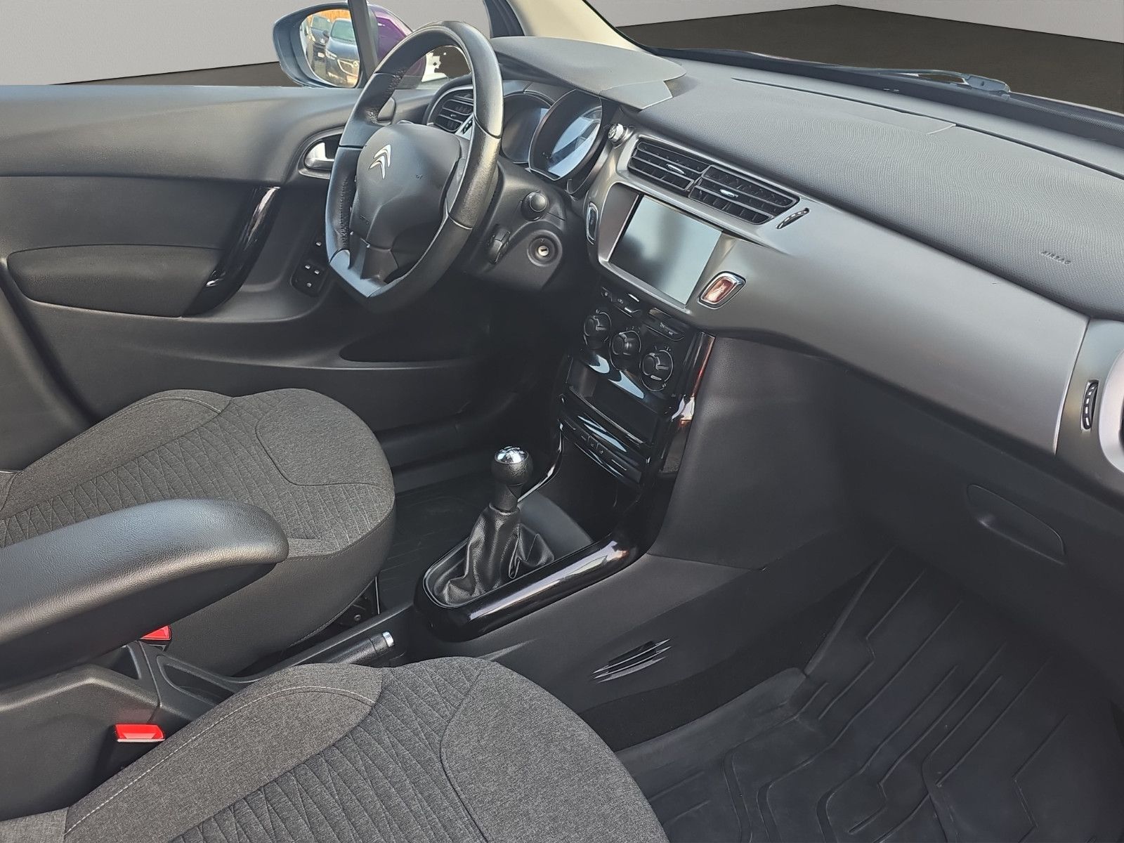 Fahrzeugabbildung Citroën C3 Selection/KLIMA/TÜV NEU/PDC