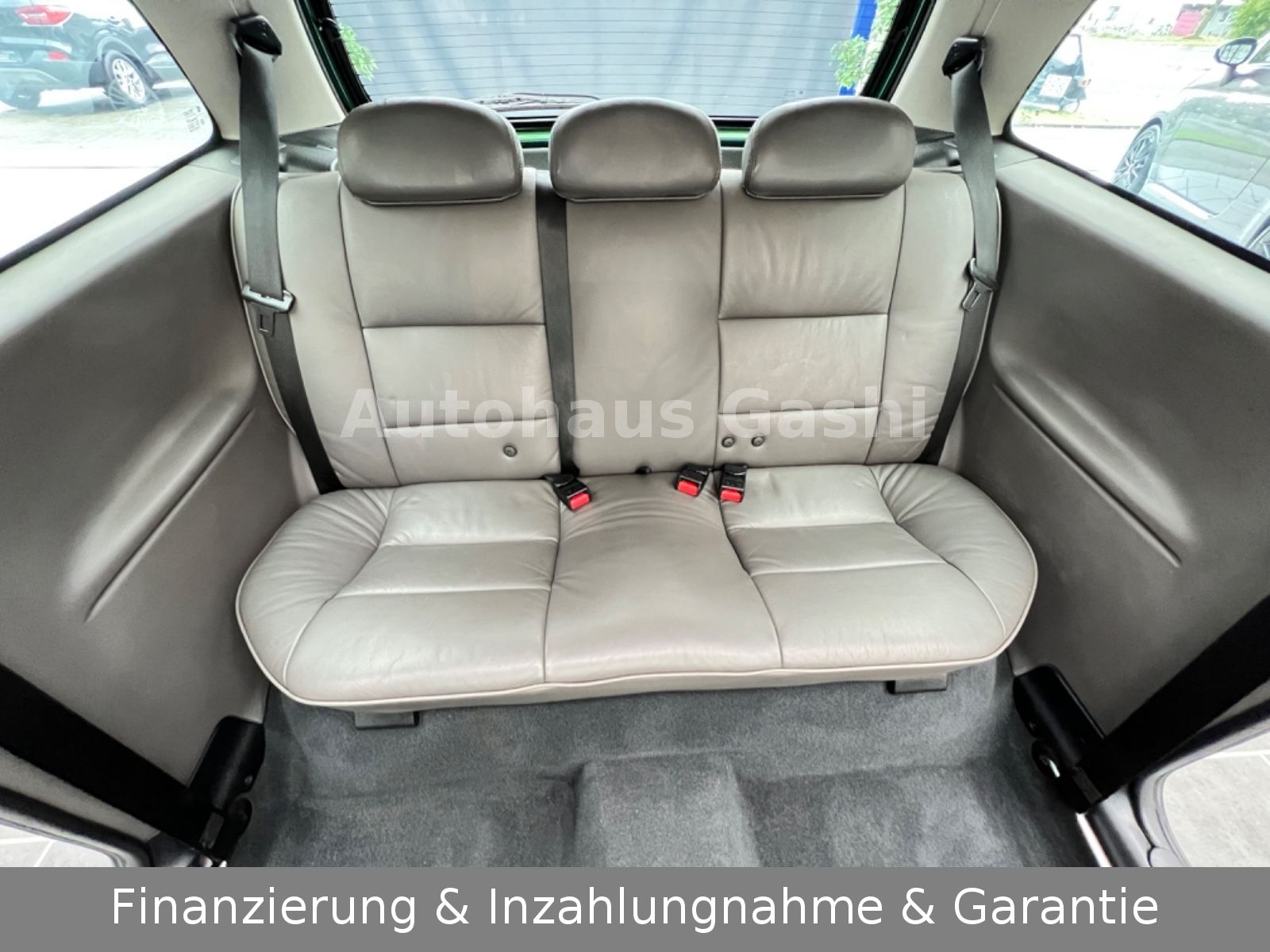 Fahrzeugabbildung Opel Corsa 1.4 16V Vogue*Automatik*Vollausstattung*SD