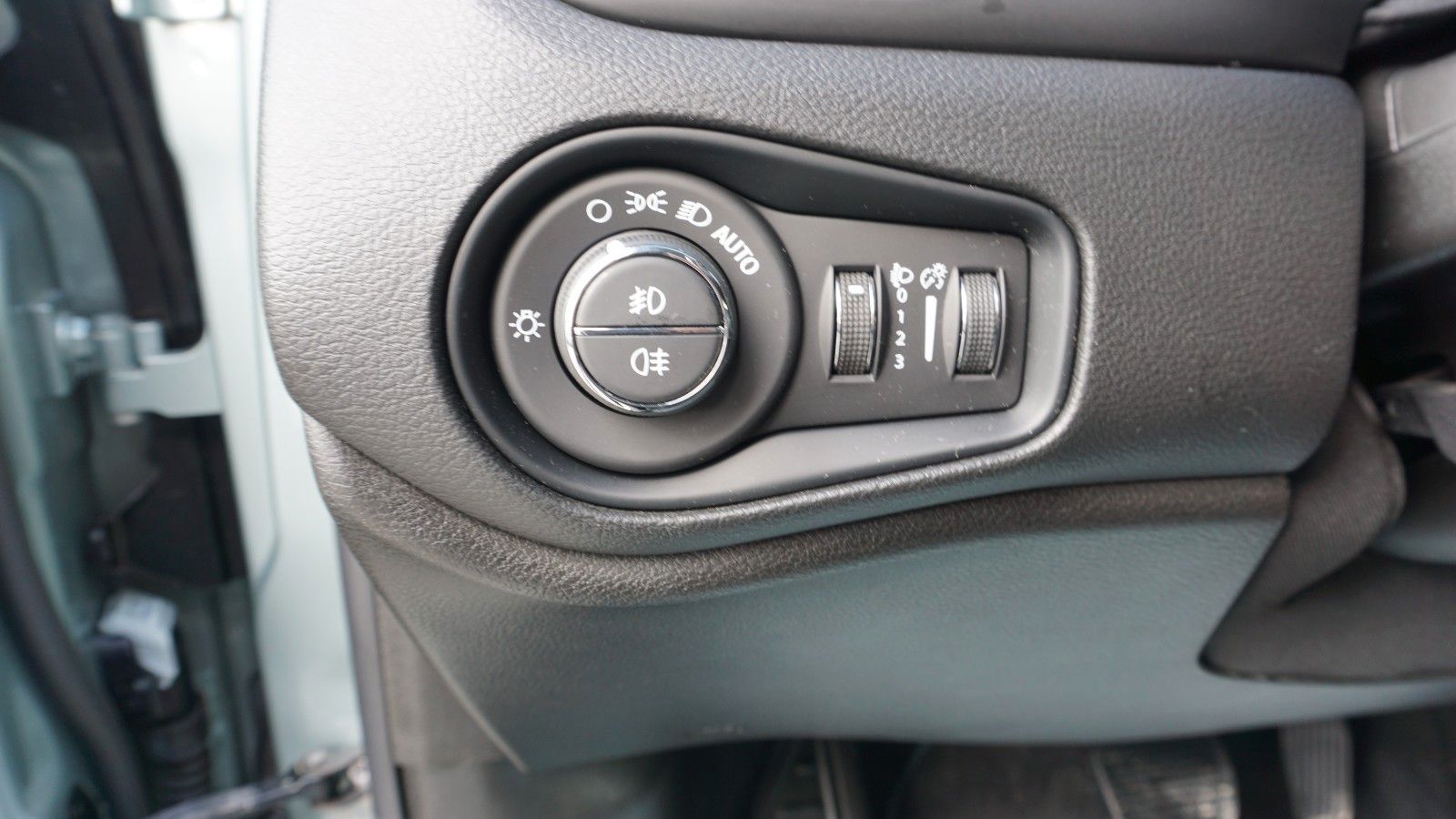 Fahrzeugabbildung Jeep Renegade Longitude Mild-Hybrid FWD, Kamera