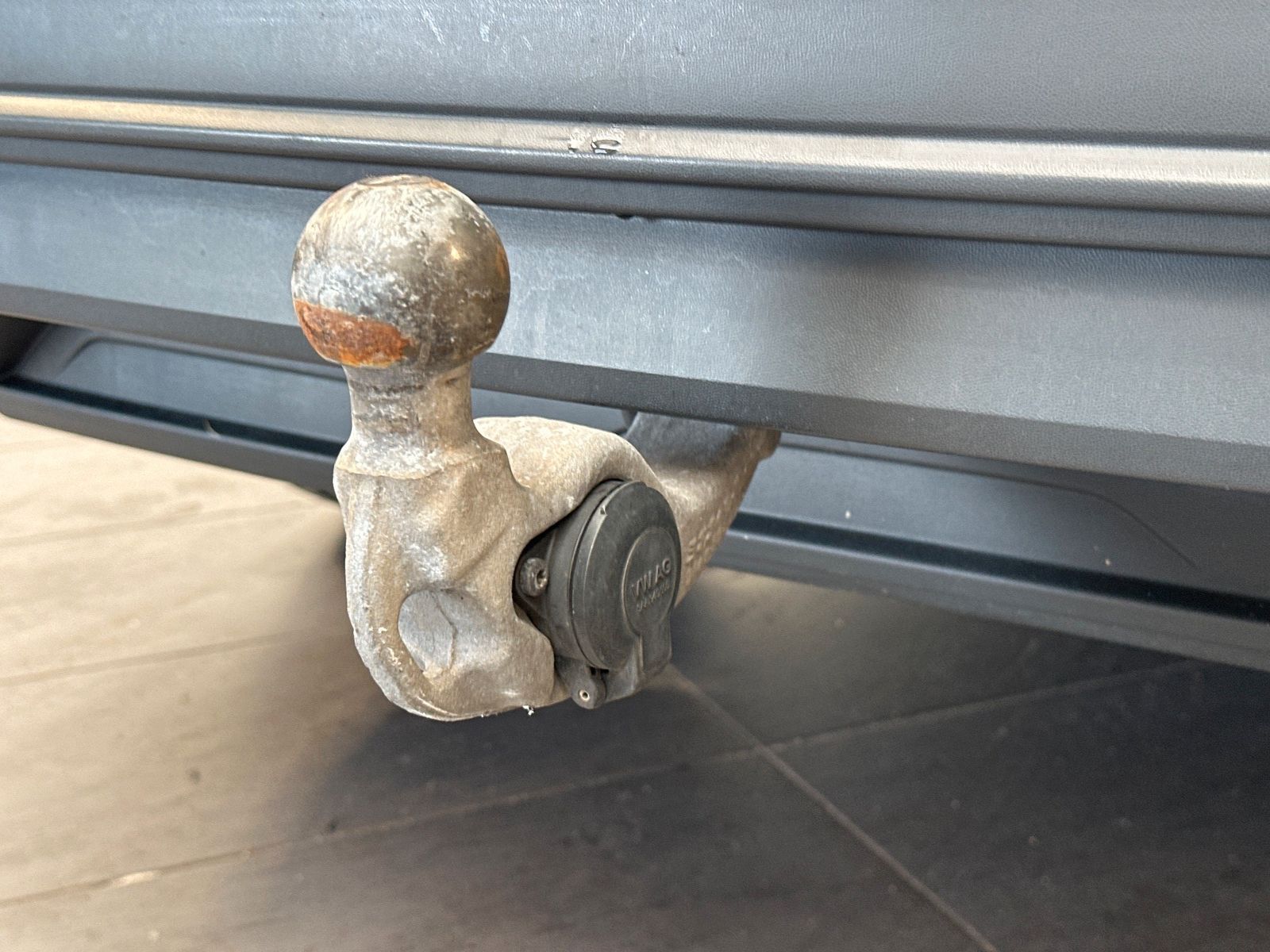 Fahrzeugabbildung Volkswagen Tiguan Allspace 2.0 TDI DSG Life NAV+LED+AHK