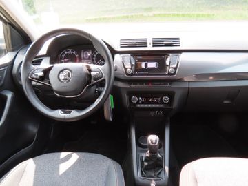 Fotografie 8 des Skoda Fabia Combi Best of 1.0 70kw AHK Navi