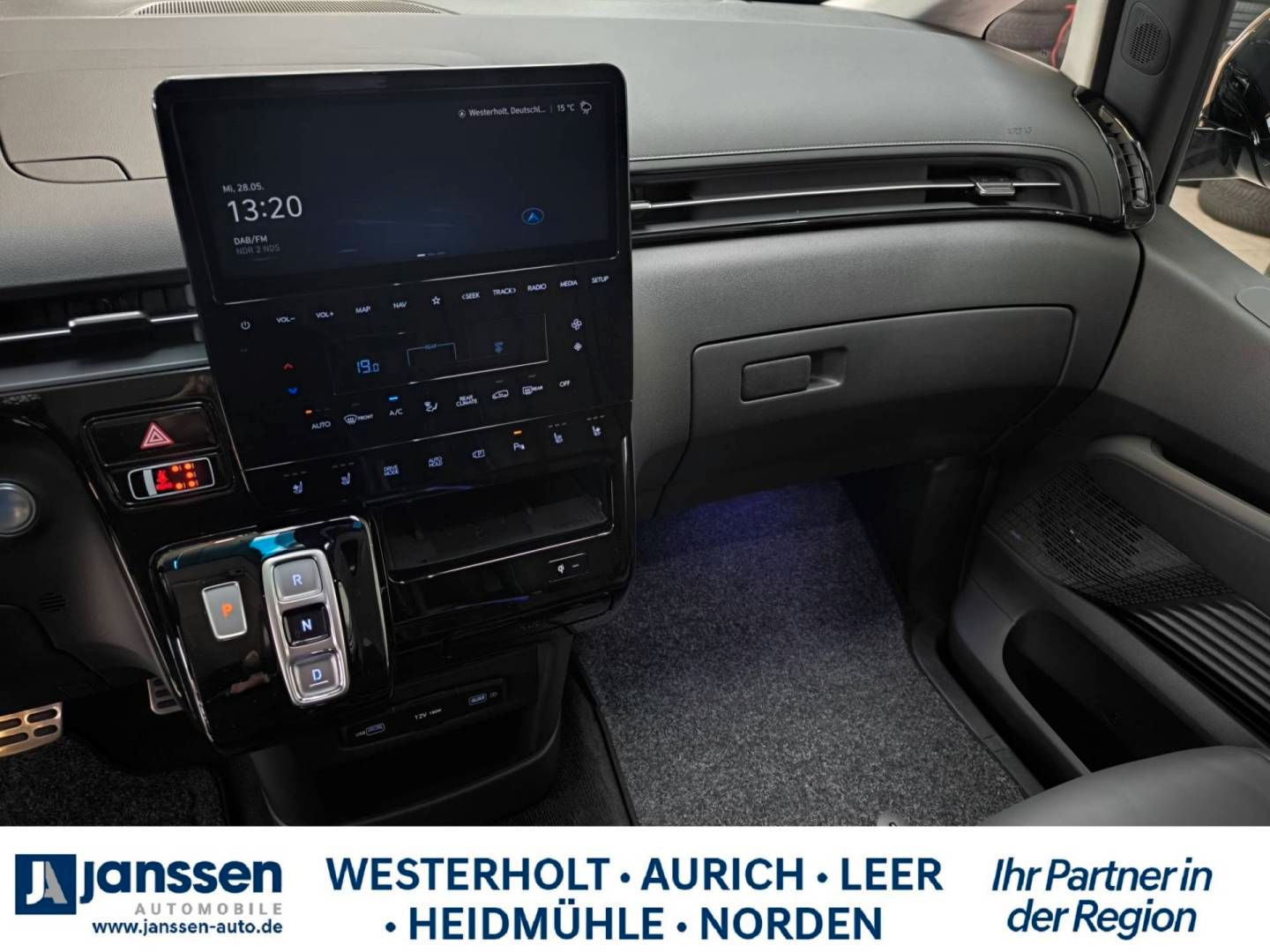 Fahrzeugabbildung Hyundai STARIA 7-Sitzer  SIGNATURE