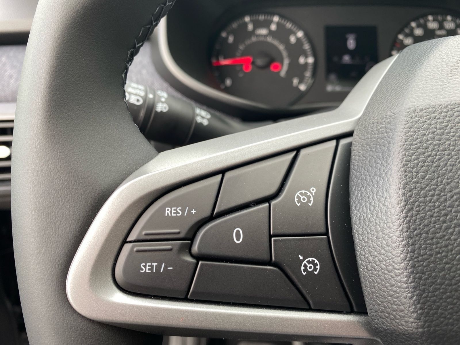 Fahrzeugabbildung Dacia Sandero III 1.0 TCe 100 Expression*NAVI*Sitzheiz
