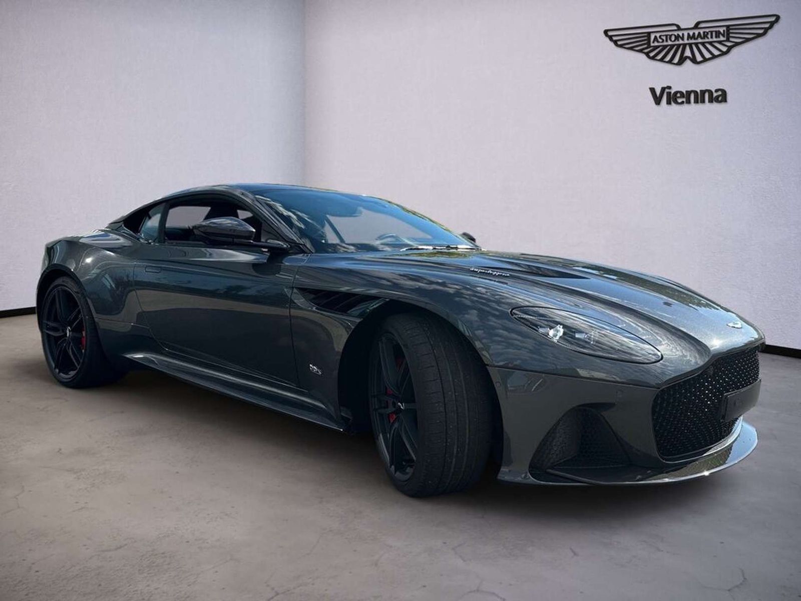 Aston Martin DBS Superleggera / Bang & Olufsen Beosound Audio imagem 2