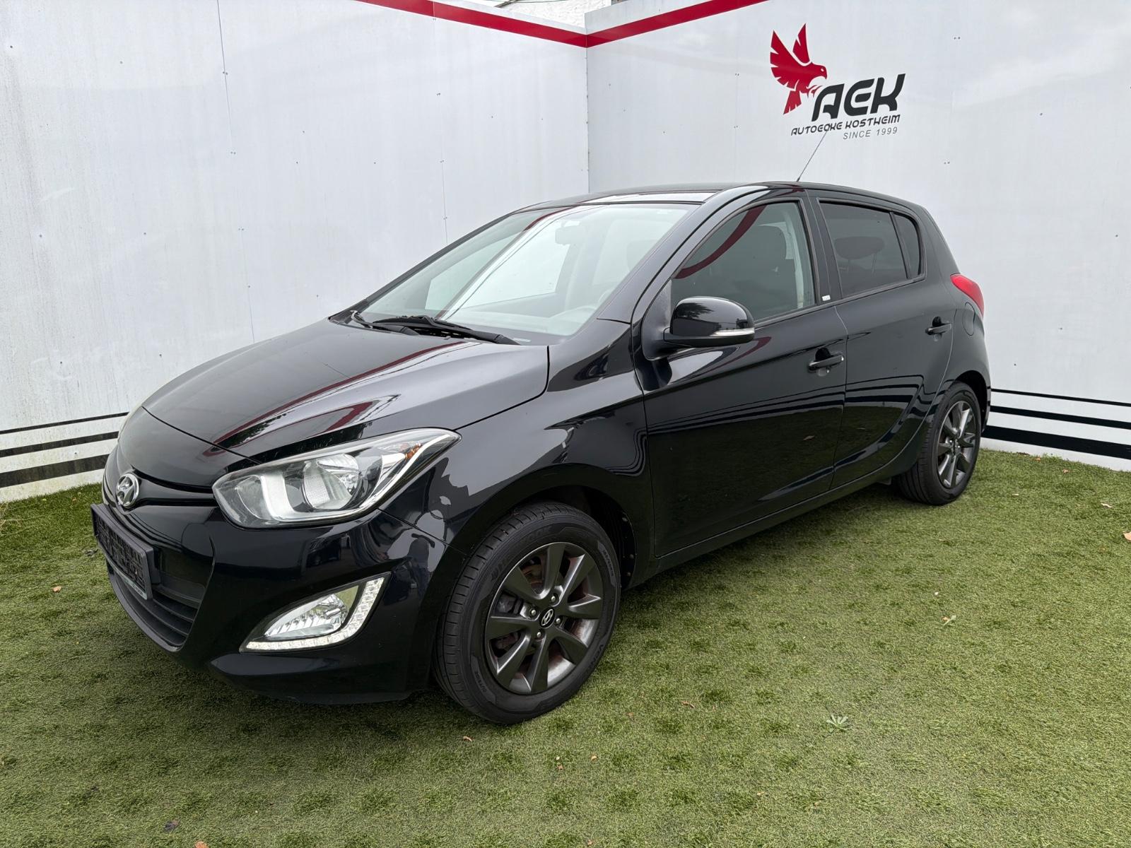 Hyundai i20 PDC Tempomat Sitzheizung 1.HD!