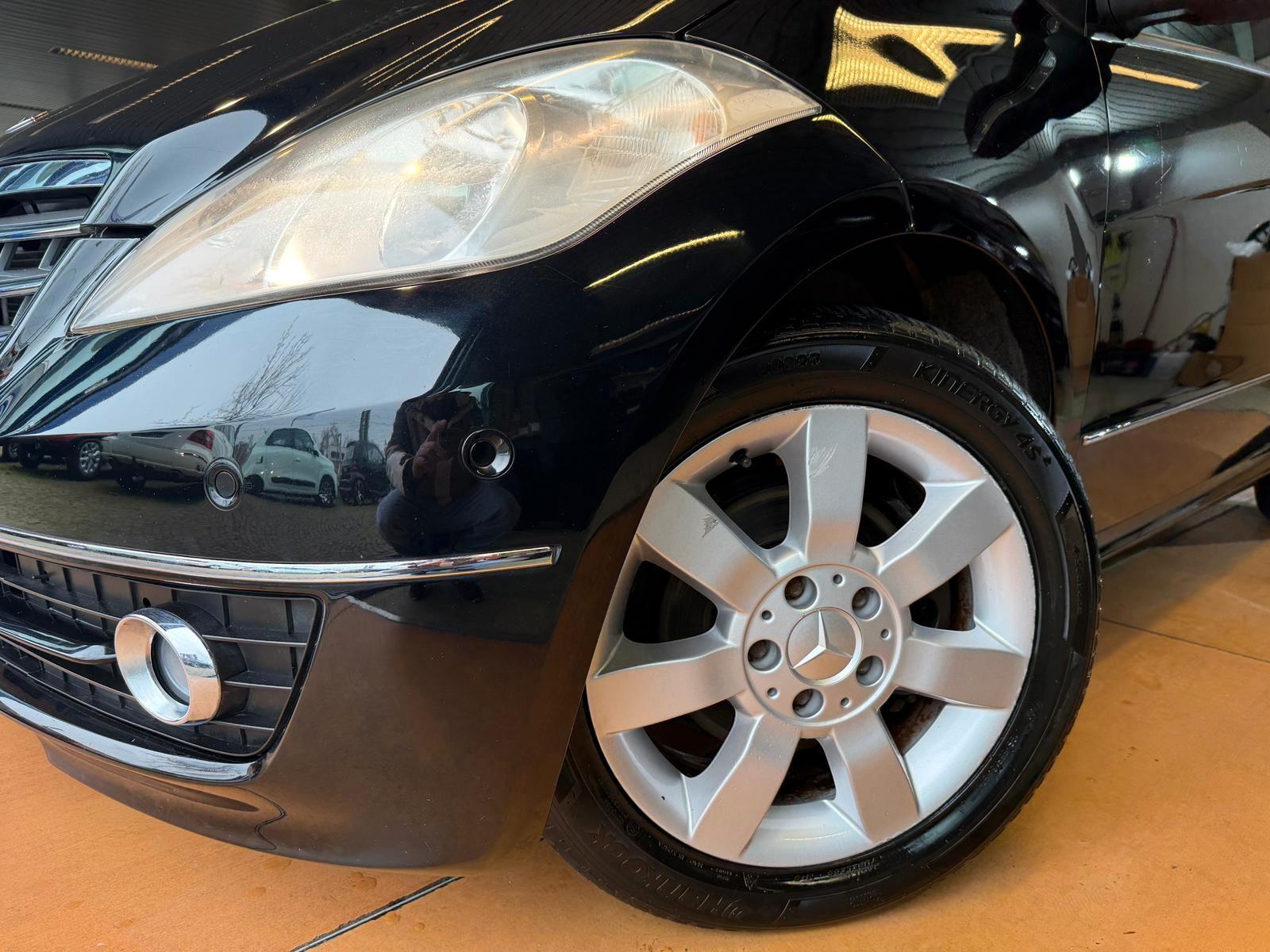 Mercedes-Benz A 180 Elegance / Teilleder / Automatik / Klima