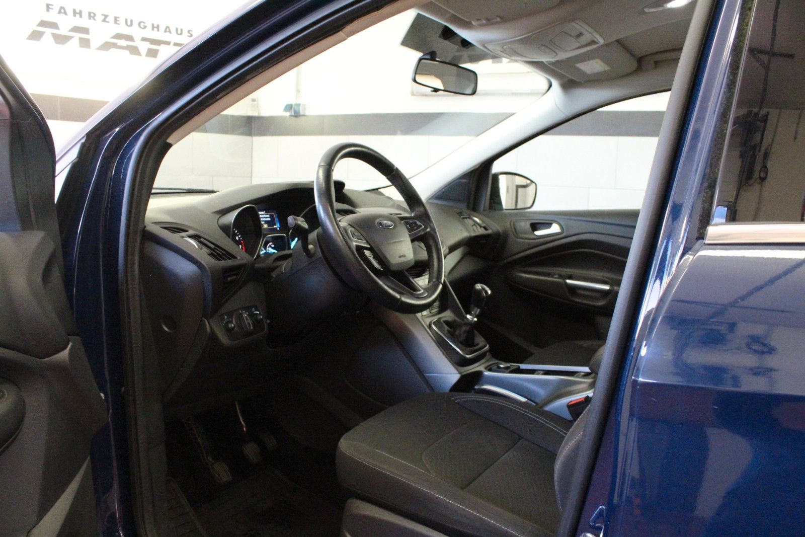Fahrzeugabbildung Ford Kuga 1,5 Trend 4x2 Gewerbespecial