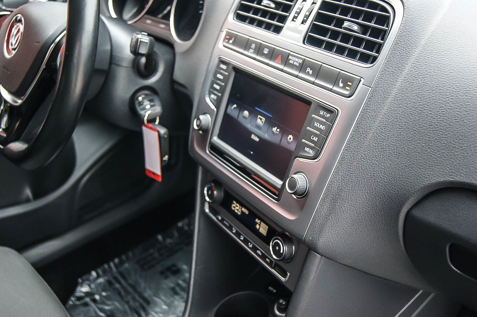 Fahrzeugabbildung Volkswagen Polo V 14TDI Allstar KLIMAAUTOMATIK TEMPOMAT PDC