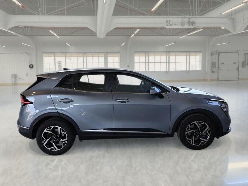 Kia KIA SPORTAGE 1.6 CRDI MHEV BUSINESS 2WD SUV imagem 3