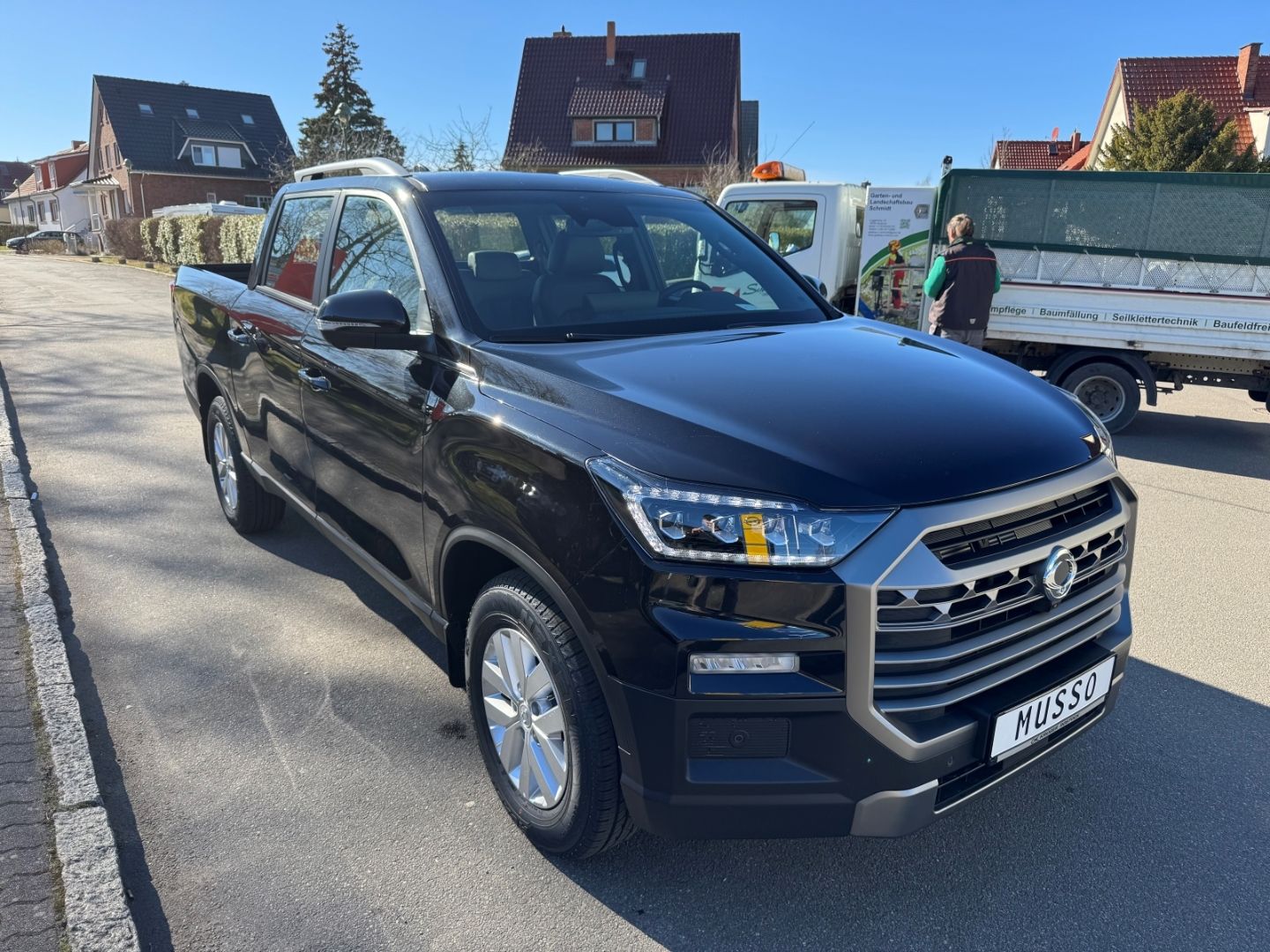 Fahrzeugabbildung KGM Musso Grand 2.0 Lux 4WD Ledersitzpaket +Kamera