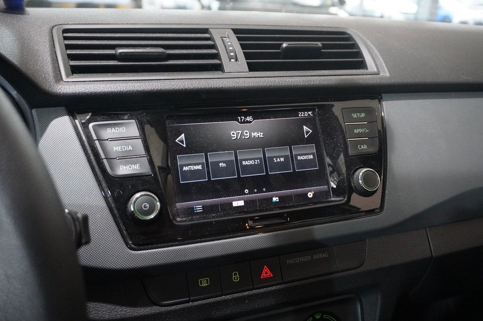 Fahrzeugabbildung SKODA Fabia 1.0 ACTIVE 5-TÜR LED/KLIMA/USB/NEBEL/BT