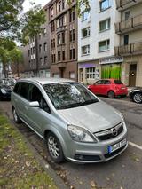 Opel Safira 2,2 7 Sitzer - Opel Corsa: Kleinbus