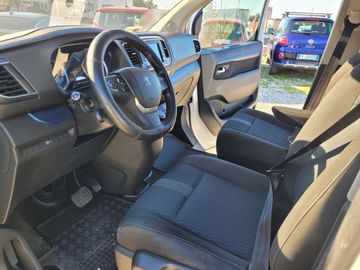 Peugeot Traveller - 12