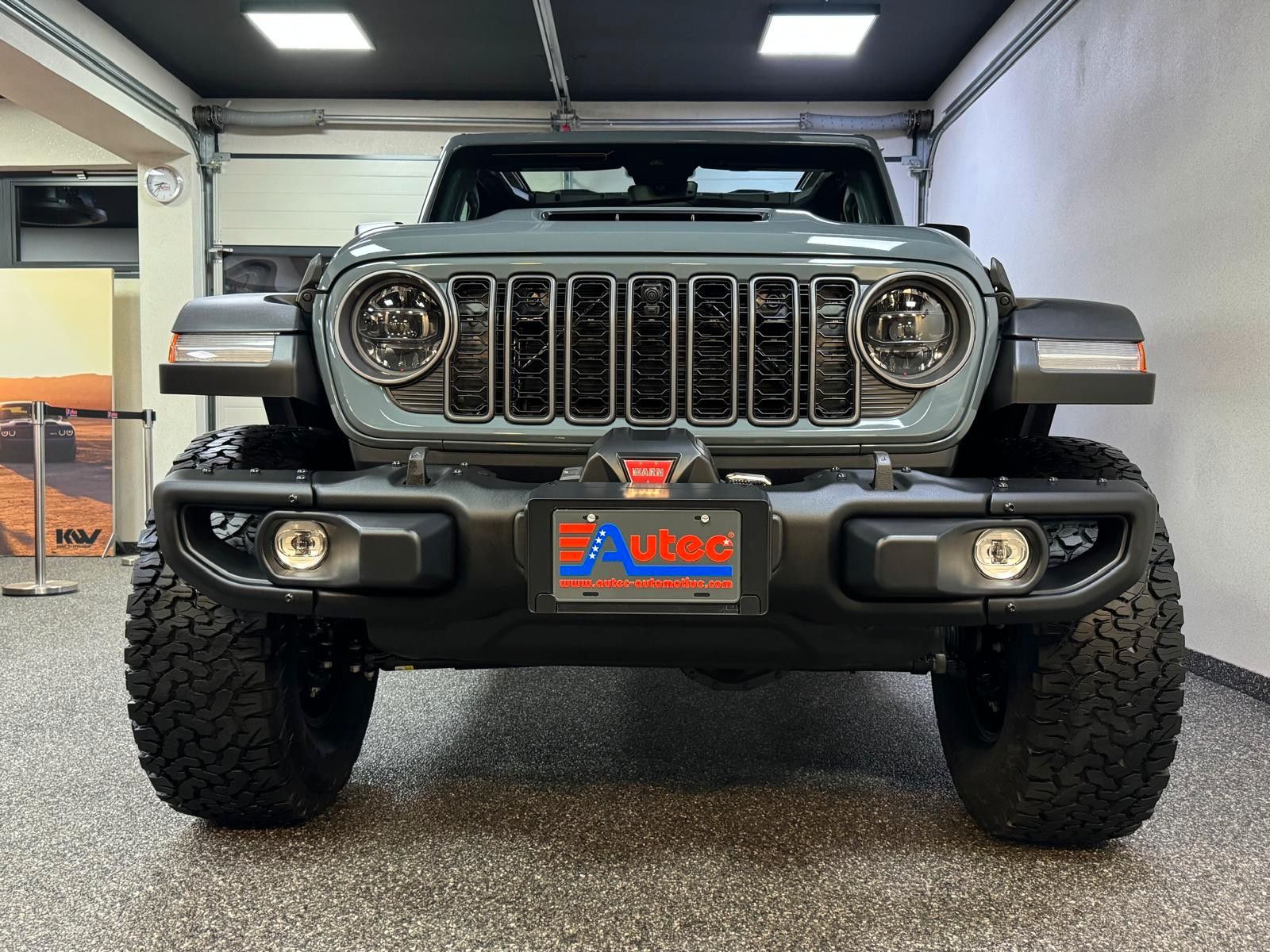 Fahrzeugabbildung Jeep MOAB 392-6.4L HEMI V8-WINDE-SKY ONE-35"