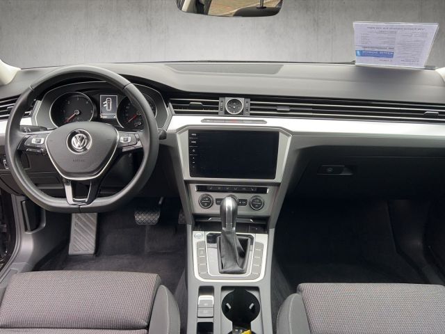 Passat Variant 2,0 TDI DSG*LED* AHK*ACC*Navi*LED