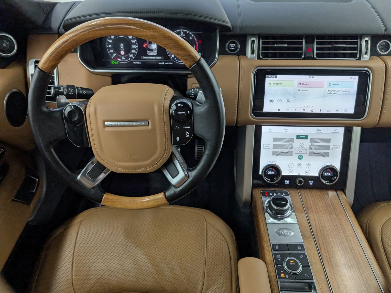 LAND ROVER Range Rover 4.4 SDV8 Autobiography Pano LED – Bild 19