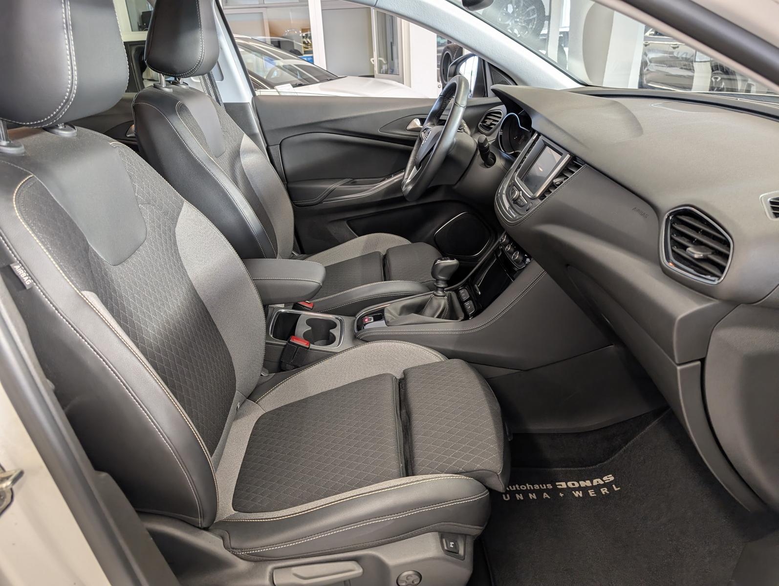 Opel Grandland 1.2 Elegance Keyless LED Parkassist
