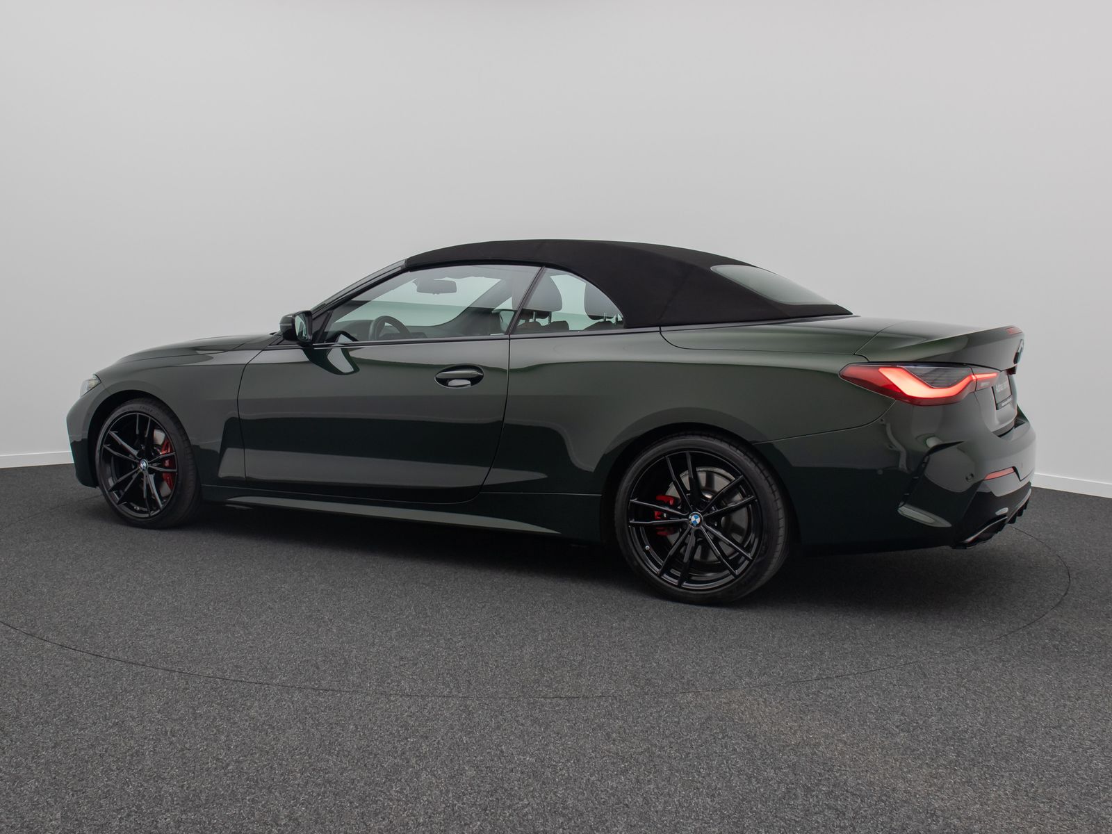 Fahrzeugabbildung BMW M440i xD Laser DAB HUD H/K Komfort Individual