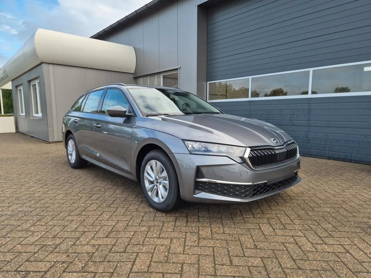 Skoda 1.5 TSI MHEV 110kW DSG Selec. 5 Jahre Garantie