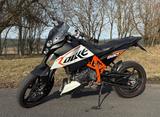 KTM 690 DUKE R - KTM 2011 690