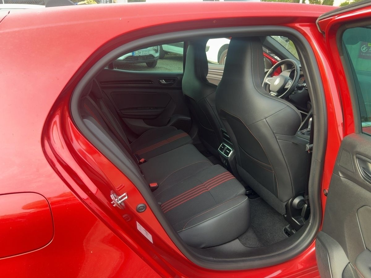 Fahrzeugabbildung Renault Megane R.S. LINE TCe 160 EDC