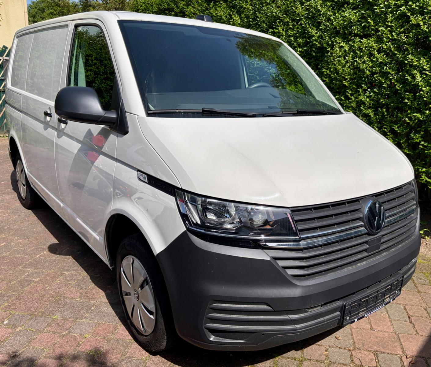 Volkswagen T6.1 Transporter 1Hd. 48tkm Navi PDC hi.
