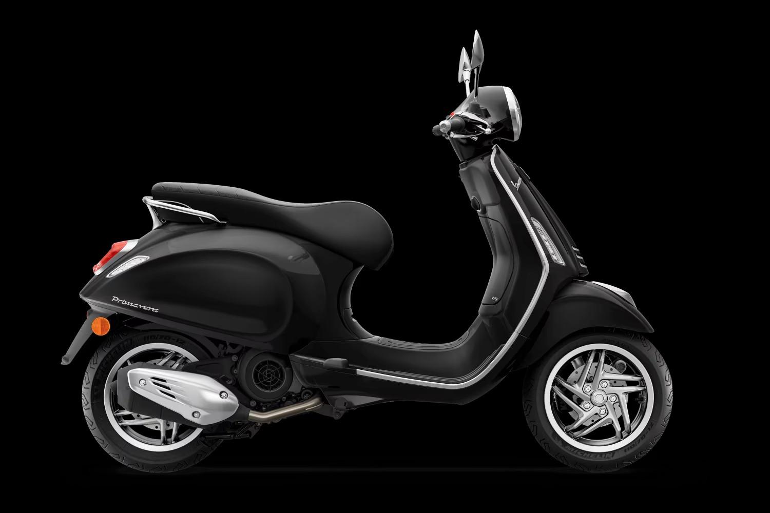 Vespa Primavera 125 RST Eu5+ schwarz