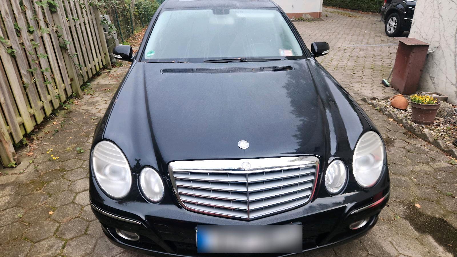 Mercedes-Benz E 200