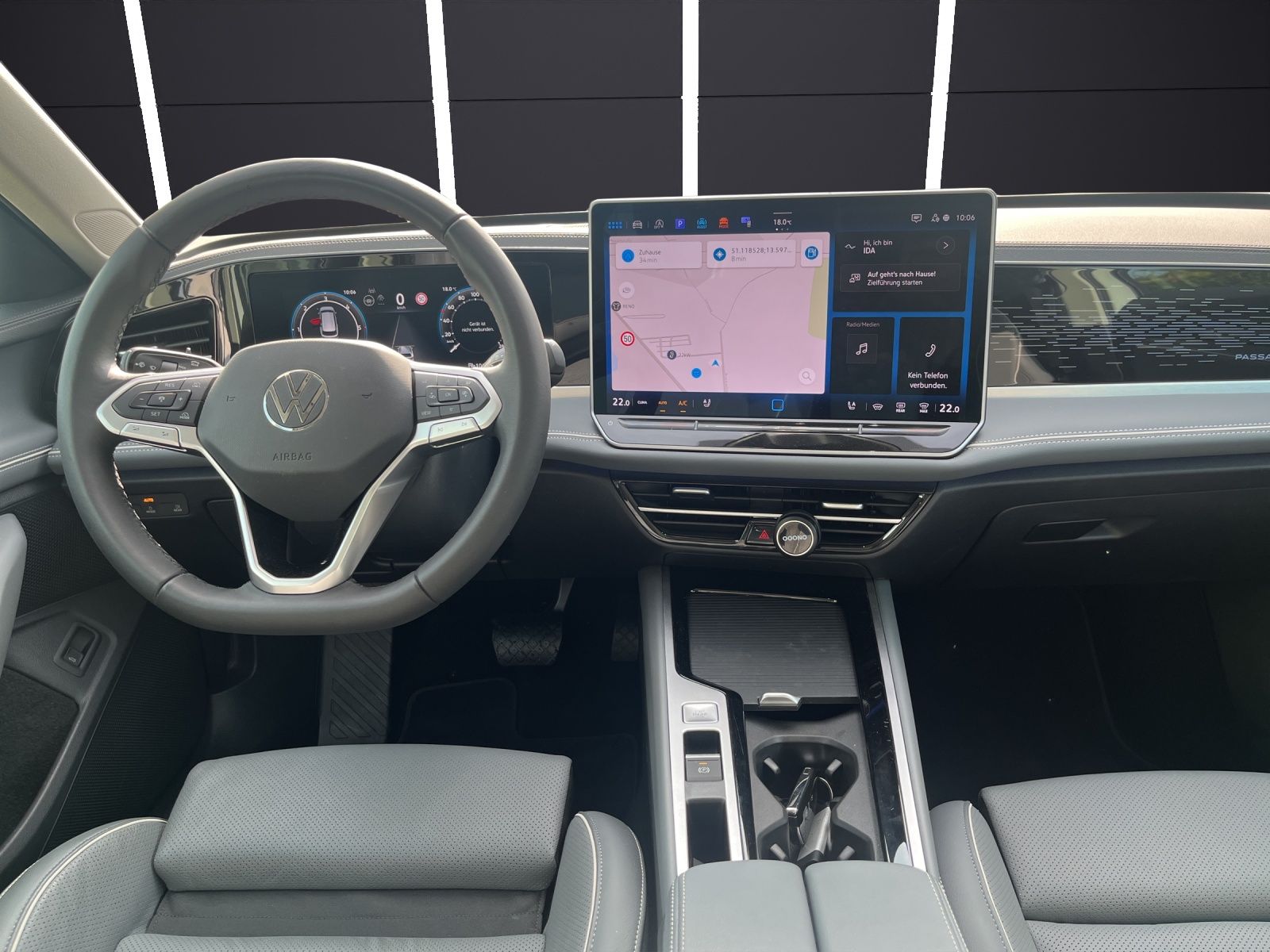 Fahrzeugabbildung Volkswagen Passat 2.0 TDI Elegance DSG LED ACC 18" AHK Lede