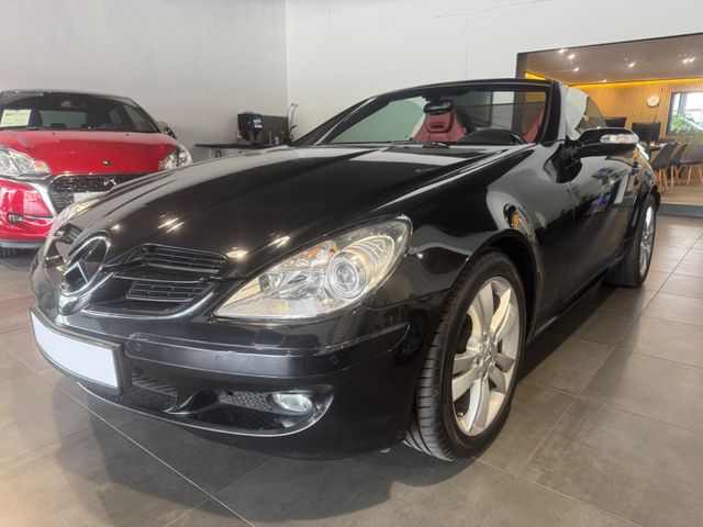 Mercedes-Benz SLK 280 Roadster LEDER NAVI PDC SCHECKHEFT