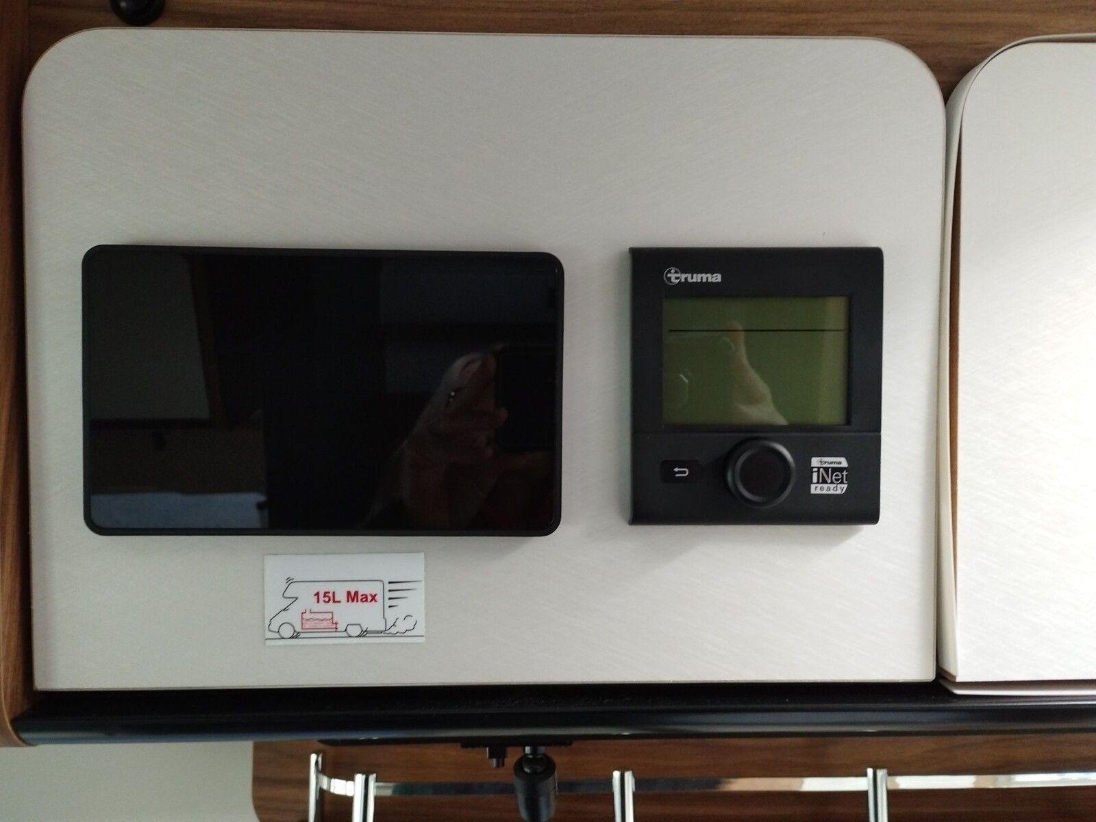 Fahrzeugabbildung Karmann Dexter 4x4 DE 560 AW Allrad 4x4, Rückfahrkamera