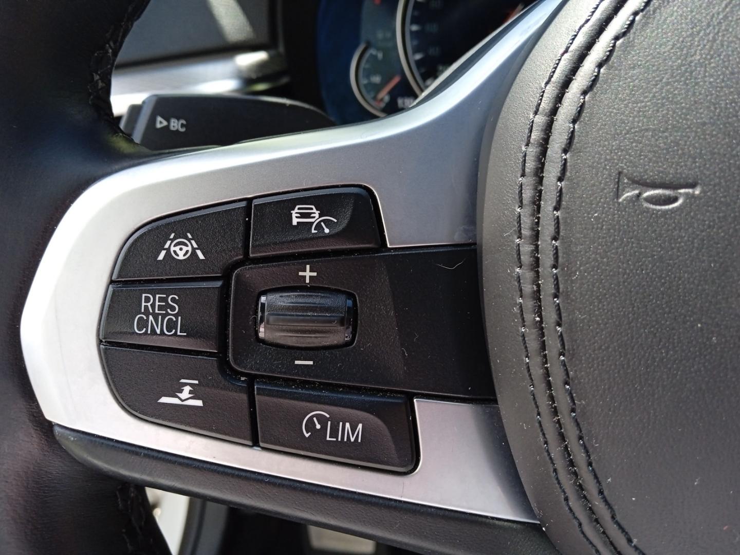 BMW 520 d Tour. MSport+HUD+AHK+ACC+ADPT. LED+KAMERA+