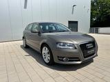 Audi A3 Sportback 2.0 TFSI Ambition - Audi A3 mit Benzin-Antrieb: 3.2