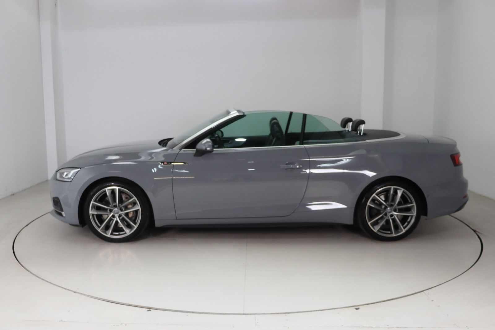 Fahrzeugabbildung Audi A5 Cabriolet 3.0 TDI Quattro S-line