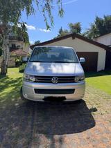 Volkswagen T5 Caravelle - Volkswagen T5 Caravelle: 8 Sitzer