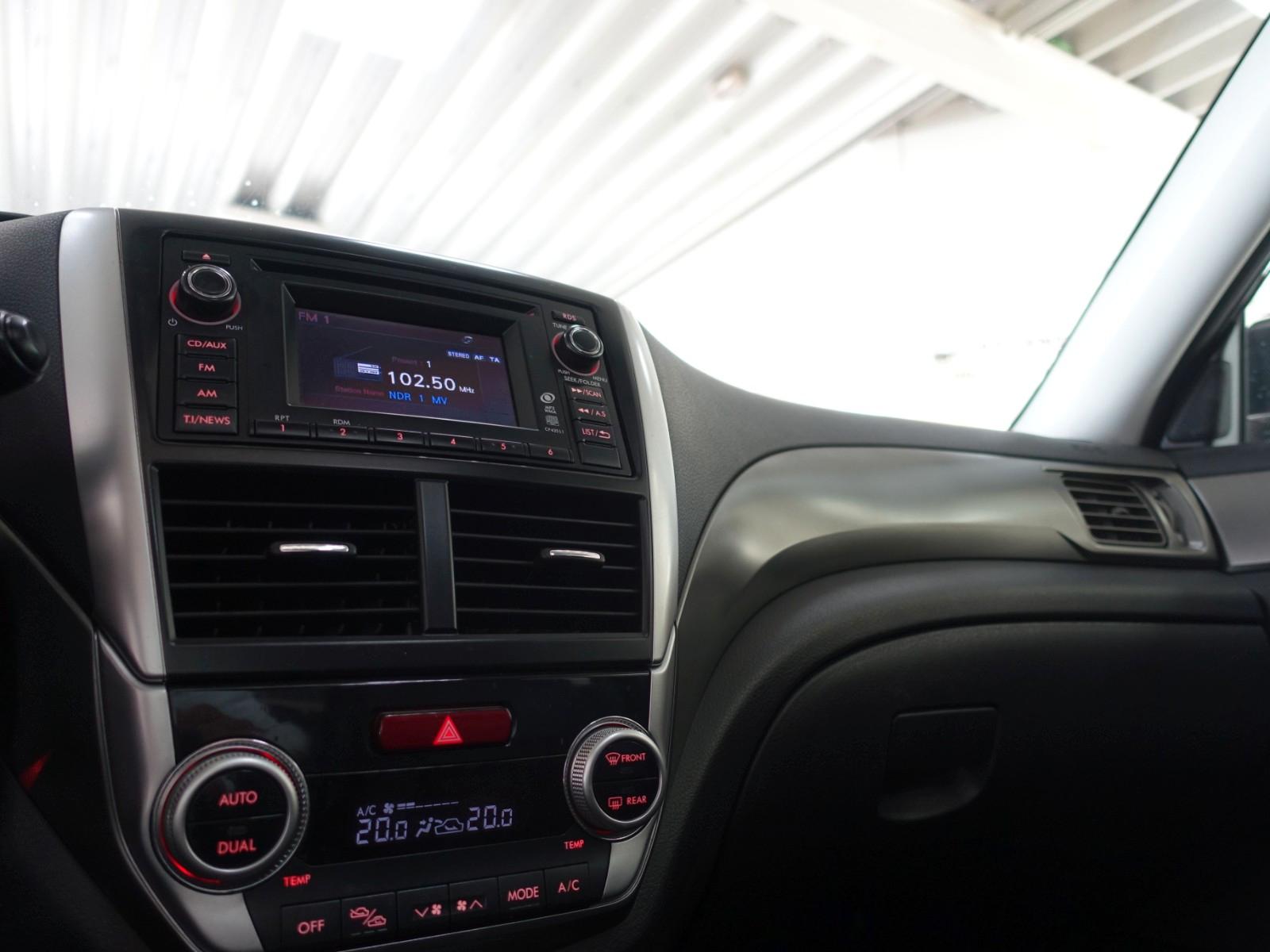 SUBARU FORESTER 2.0 150ch 4X4 EXCLUSIVE - CUIR - TOIT OUVRANT - CAMÉRA DE RECUL - XÉNON - SIÈGES CHAUFFANTS