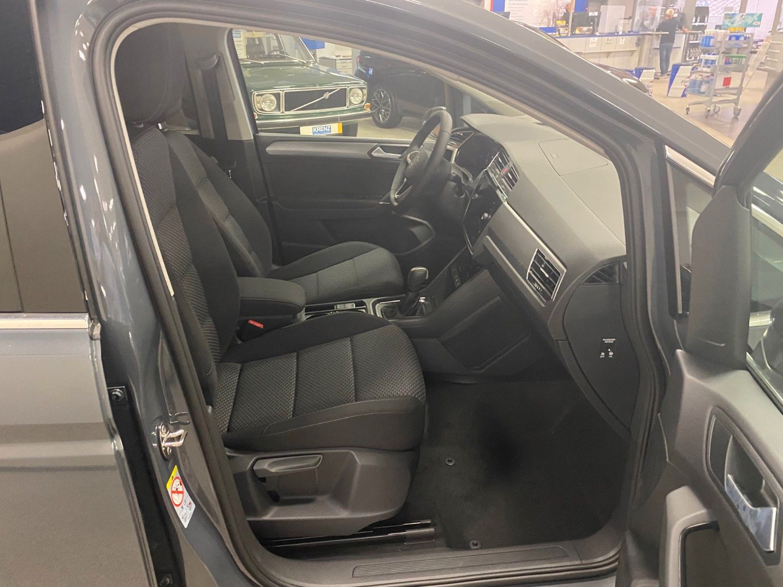 Fahrzeugabbildung Volkswagen Touran 1.5 TSI OPF DSG+4 J, GARANTIE+ACC+AHK+LED