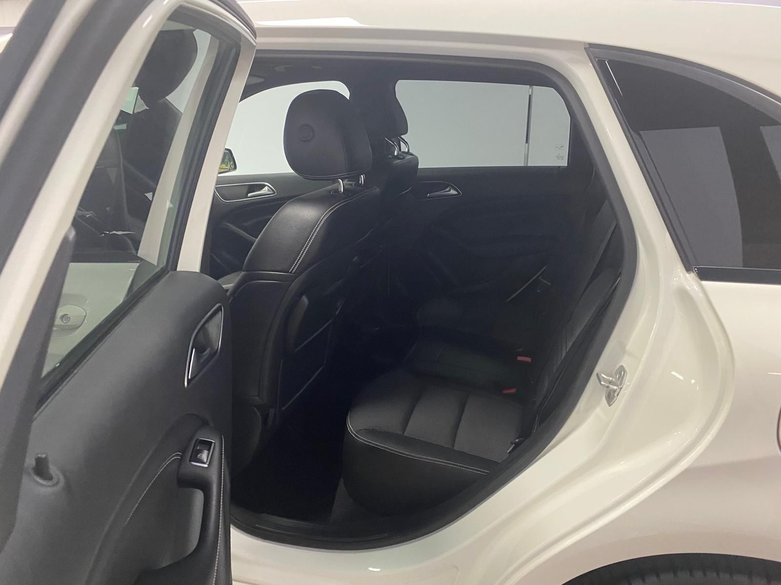 Fahrzeugabbildung Mercedes-Benz B 220 Urban+NAVI+AHK+ALLRAD+KAMERA+18"+DCT+