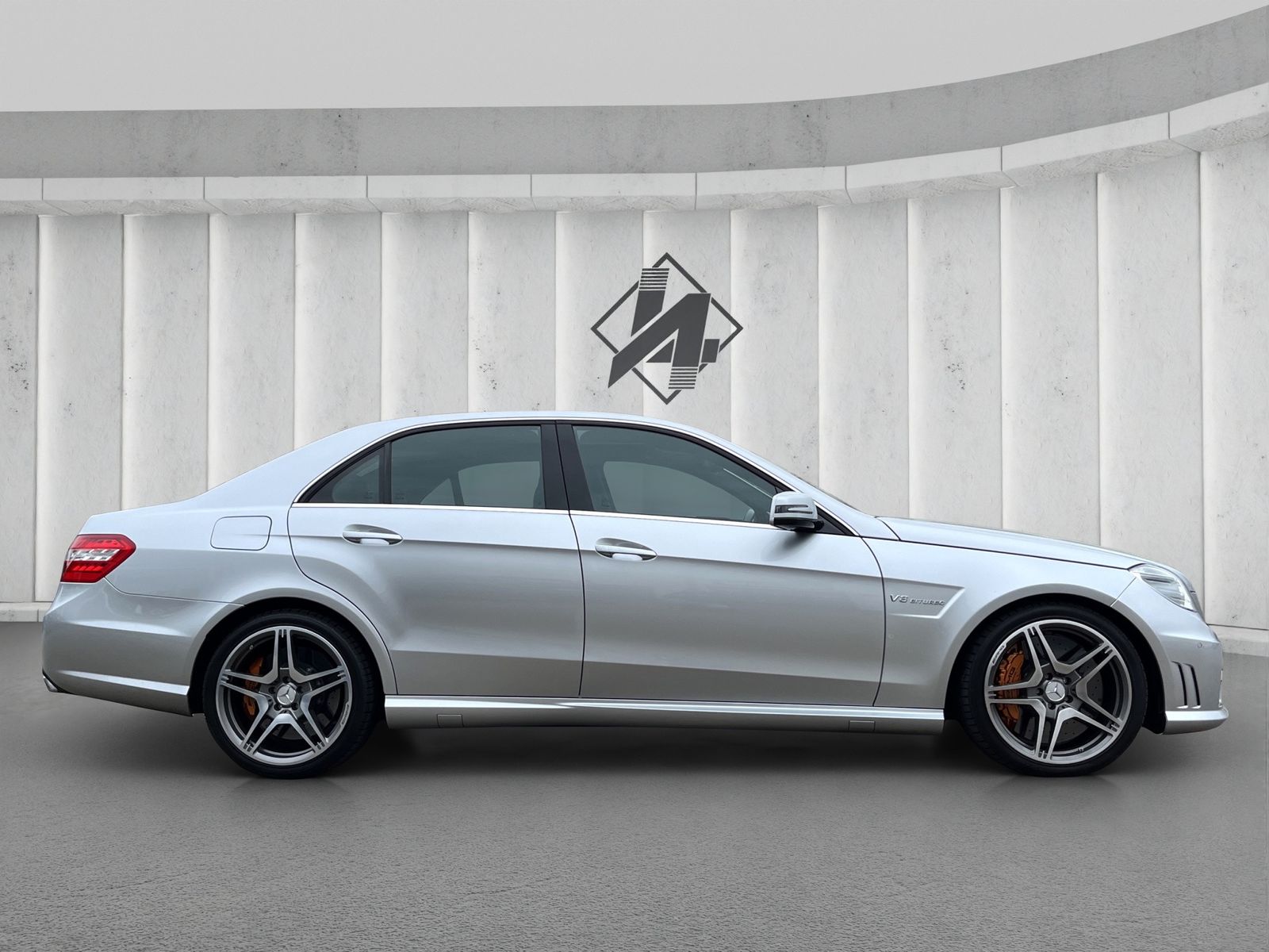 Fahrzeugabbildung Mercedes-Benz E 63 AMG*Perf*Harman*Keramik*Keyless*
