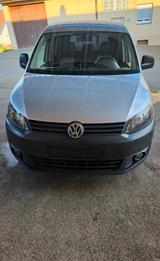 Volkswagen Verkaufe hier VW Caddy Allrad - Volkswagen Caddy mit Diesel-Antrieb: Pickup