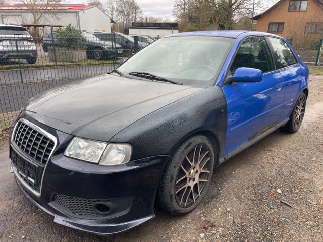 Audi A3 1.8 T Ambiente (ESP)