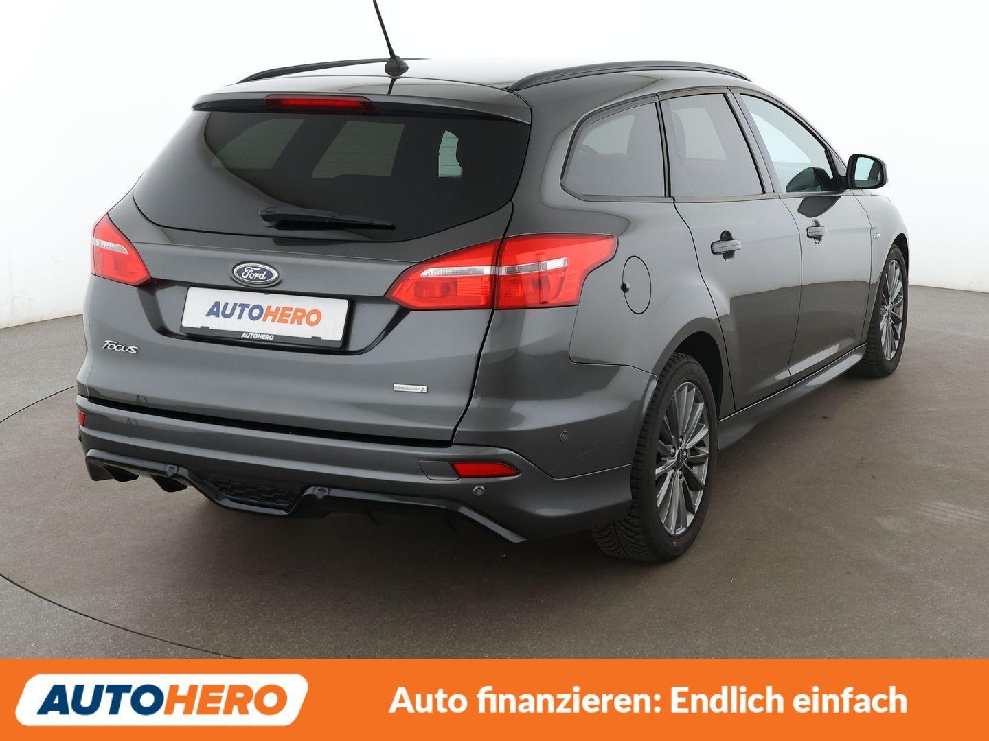 Ford Focus 1.0 EcoBoost ST-Line *NAVI*XENON*TEMPO*PDC